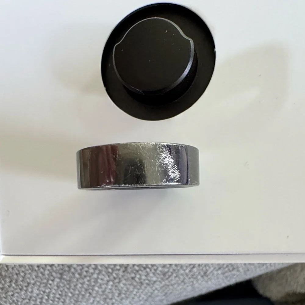 Oura Heritage Ring in Sleek Black Finish